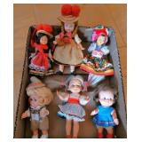 6 PC VTG  INTERNATIONAL DOLLS #1