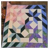 SQUARE QUILTED DECOR