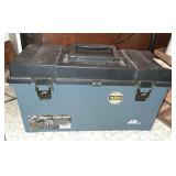 PLANO 20" TOOL BOX W/LIFT OUT TRAY