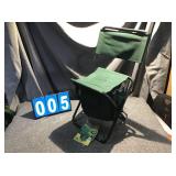 The monterey picnic chair  with plasticware set