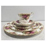 1962 Royal Albert Old Country Roses 5pc setting