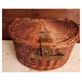 Hickory Farms Picnic Basket