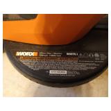 Worx 32 volt blower w/ attachments, works, no