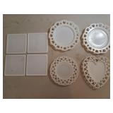 4 decorative plates, hot plates