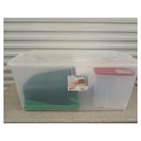 105 QT tub with lid and other plastic a