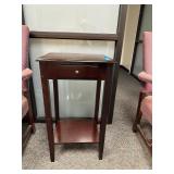 Accent table