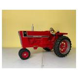 IH 766 Narrow Black Stripe Tractor 1/8