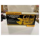 IH 175 Crawler Dozer 1/25