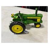 John Deere 120 Tractor 1/16