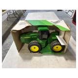 John Deere 4 Wheel Drive Tractor 1/16