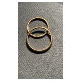 2 two 14 K gold rings , when is the size 8 1/2