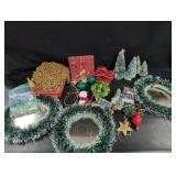 Large amount of Christmas dï¿½cor and decorations,