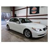 2010 BMW 5 Series 528i