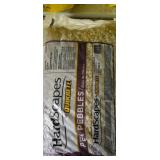 Pea Pebbles Landscape Gravel (1) 0.5cu ft Bag