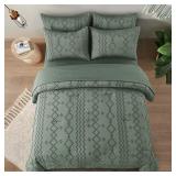 $60 WONGS BEDDING Green Tufted Comforter Set Queen