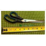 ($35) Mundial 10.5" Fabric scissors