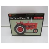 Ertl Case IH Precision Series #8 Farmall Super M