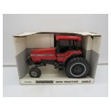 Ertl Case Ih 8920 Magnum Tractor