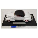 1:18 1938 Buick Century Convertible Coupe Die-cast