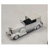 1933 Cadillac Town Car- Signature Models 1/32