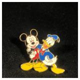 Disney World Pin: Mickey & Donald Friends