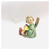 Vintage Hummel Figurine: Joyous News