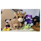 LOT OF ASSORTED COLLECTIBLE PLUSH TOYS