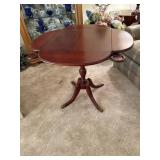 Drop leaf card table