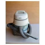 1 Gallon 6 Amp Shop-Vac