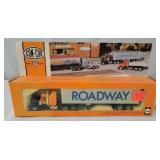 Con-Cor Roadway Truck & Trailer HO Scale