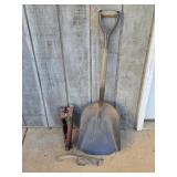 Shovel, Mattock Head & Post Hole Digger Head