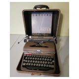 1940ï¿½s Royal Quiet Deluxe Portable Manual