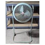 Vtg Westinghouse Mobilaire Metal Fan on Stand