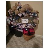 Americana Wreath & Valentine decor