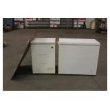 (1) Frigidaire Chest Freezer approx 371/2"x201/2"