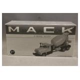 Mack R Model Mixer