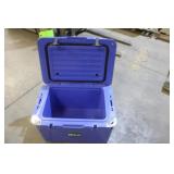 Blue Cooler Approx. 26.5"x18.25"x17.75"