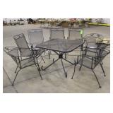 Metal Patio Table Approx. 38.5"x38"x28.5", (8) Met