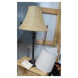 LAMP W/ EXTRA LAMP SHADE