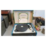 VINTAGE MASTER WORK PHONOGRAPH SEE DESC