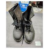 Doc Marten 8 Hole Youth size 3