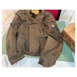 VINT. WW2 -7TH ARMY JACKET W/PATCHES -40R-C2901