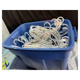 **100 HANGERS IN 18 GAL. TOTE WITH LID