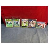 5 FOOTBALL CARDS