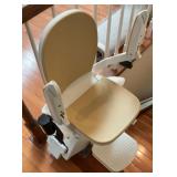 Acorn stair lift