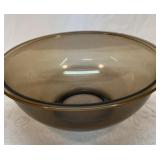 Large Pyrex bowl