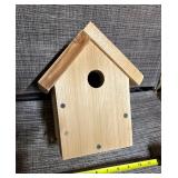 Bird House, New, Cedar, Easy clean out and lock