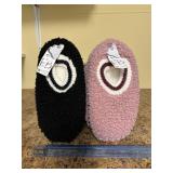 2 new Fuzzy Babba womenï¿½s slipper socks-one size