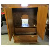 $Deal Wood TV stand and drawers