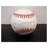 JOE DIMAGGIO SIGNED BASEBALL. NO COA